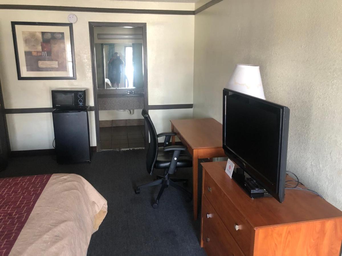 Airport Inn And Suites Tulsa Extérieur photo